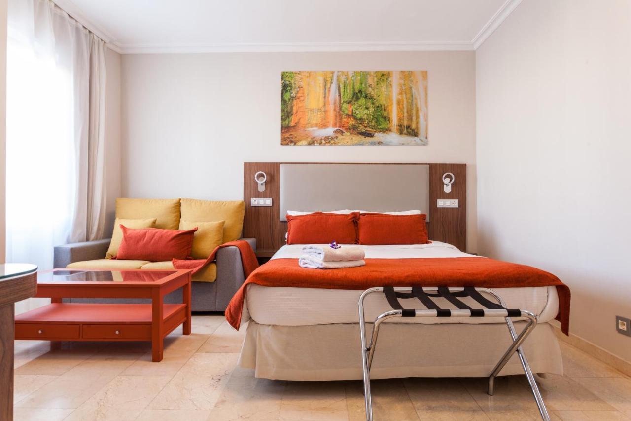 Triana L Apartment Sevilla Bagian luar foto