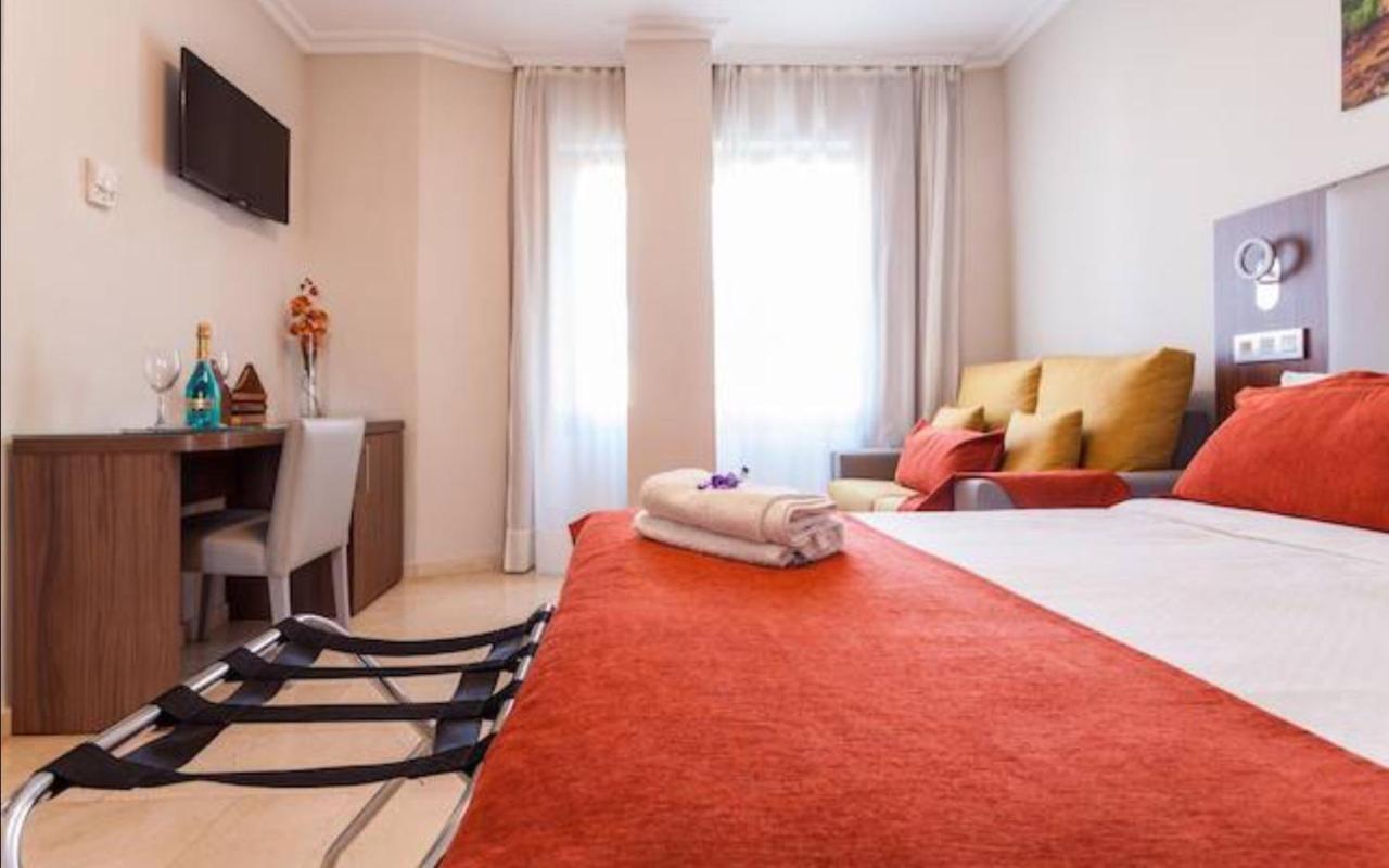 Triana L Apartment Sevilla Bagian luar foto