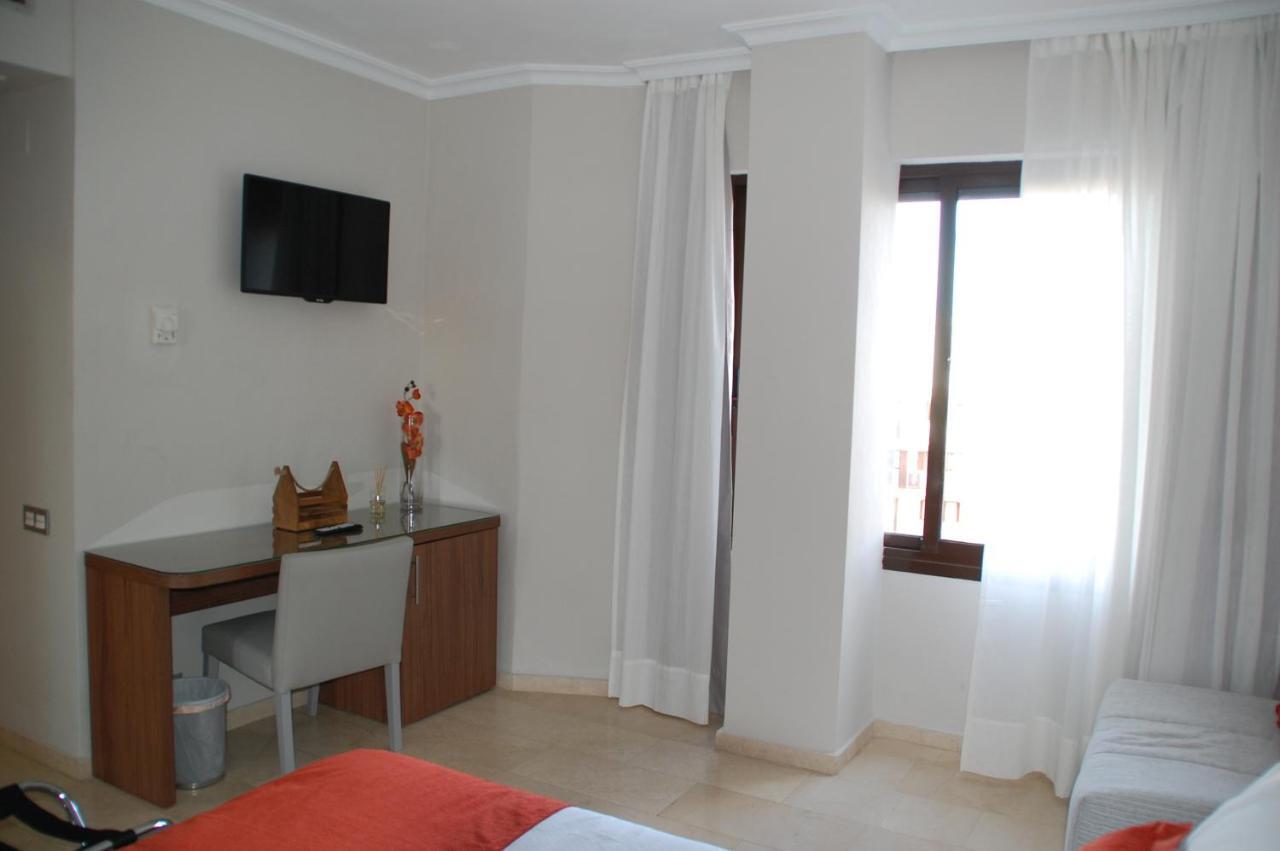 Triana L Apartment Sevilla Bagian luar foto