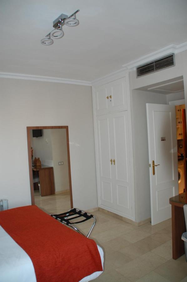 Triana L Apartment Sevilla Bagian luar foto
